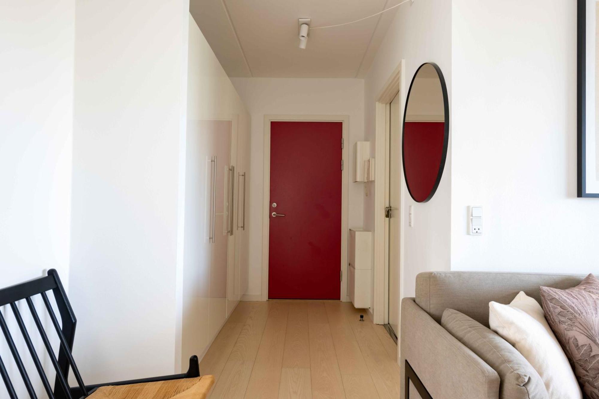 Stylish 3br Flat W Two Balconies Apartment *