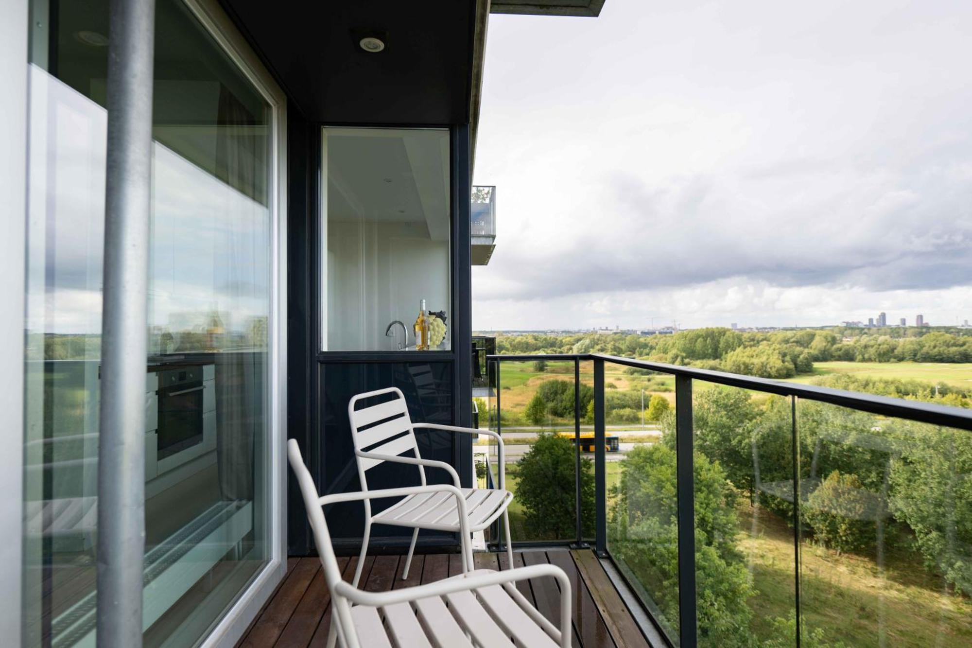 Stylish 3br Flat W Two Balconies * Kopenhagen