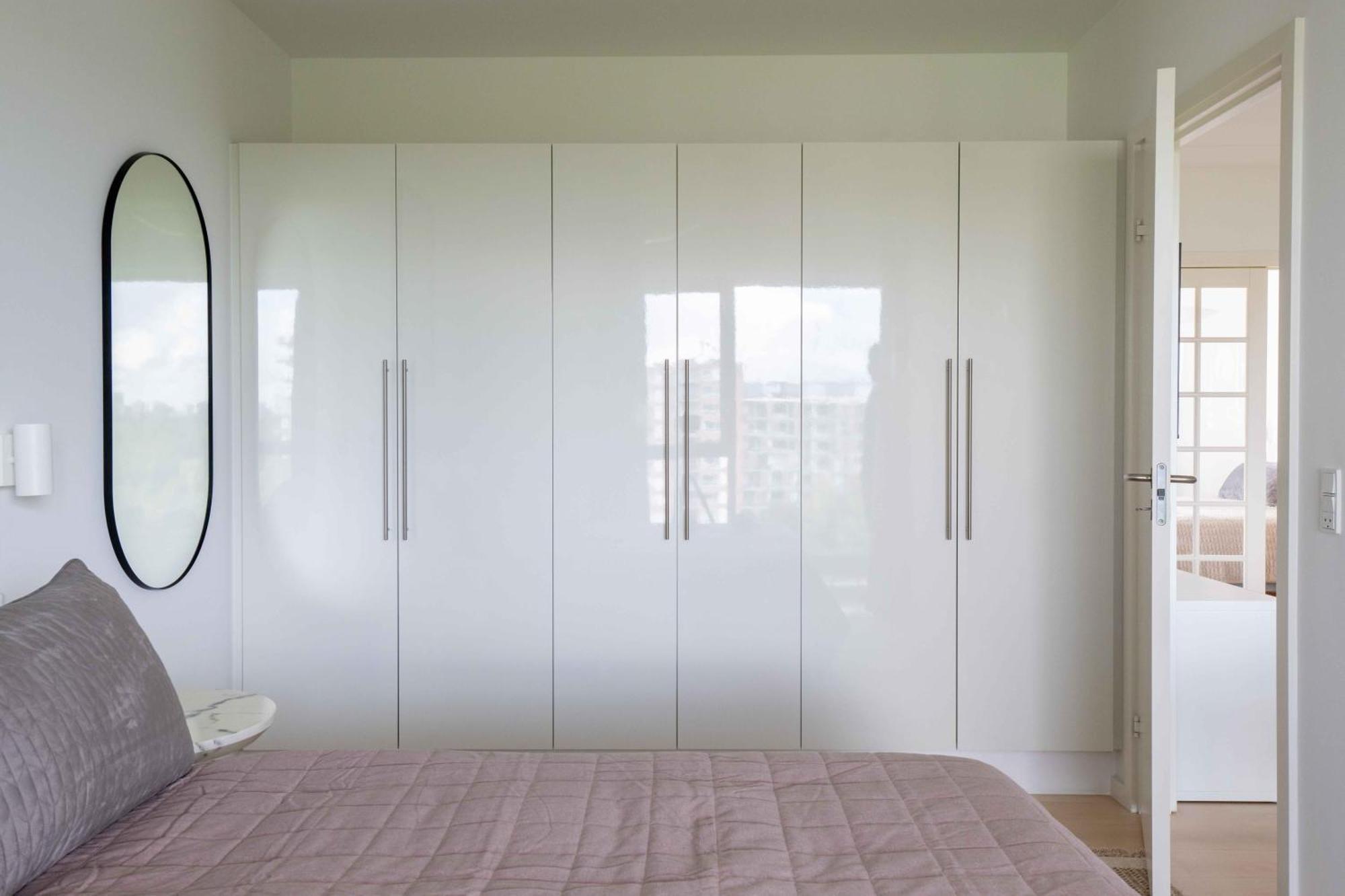 Stylish 3br Flat W Two Balconies Apartment *